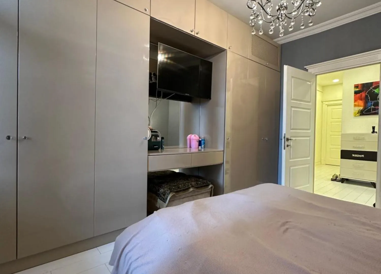 White House Apartment Baku