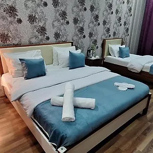 Hotel Nord West, Baky